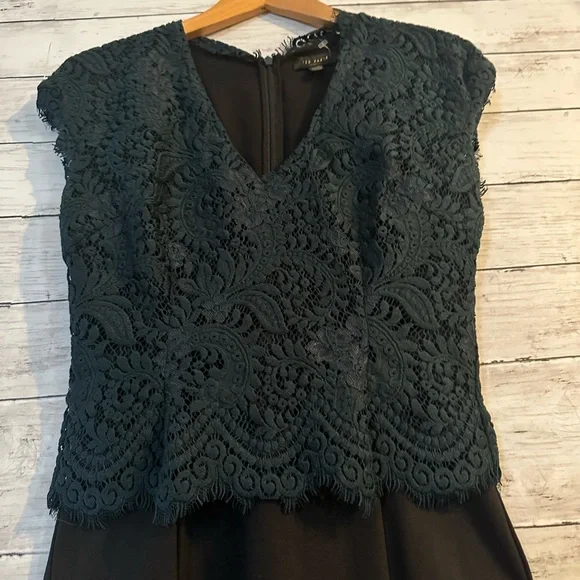 Ted Baker Saruani Scallop Lace Dress Size 2 - Picture 5 of 8